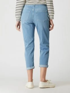 Christian Berg Woman Slim Fit Cropped Jeans Mit Stretch-Anteil - Ozean Blau 11 Christian Berg Woman Slim Fit Cropped Jeans Mit Stretch-Anteil - Ozean Blau -Tommy Jeans-shop 7173cda8al54agpla50j8cij9cokqjhp856kqjih71750hah8d5kqcid993kej1pa934mj1na913id9pa93jichl74o3cdr171gjiohk6sq62ohmcgp30dph6ss6cd1kckp36p0