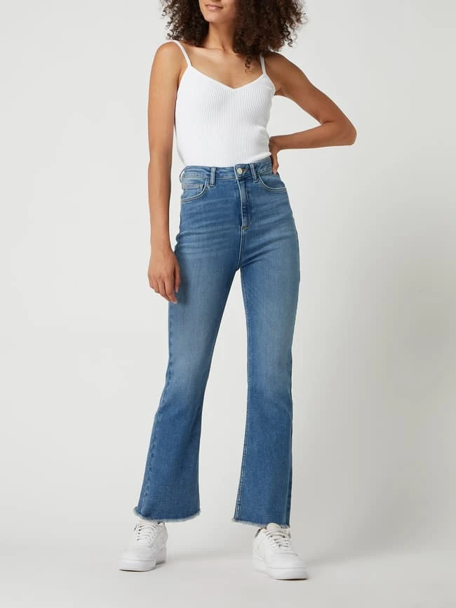 REVIEW Flared Jeans Mit Stretch-Anteil - Blau 3 REVIEW Flared Jeans Mit Stretch-Anteil - Blau