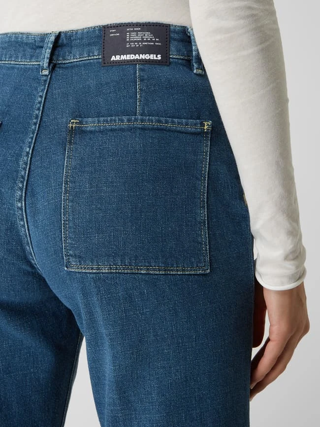 Armedangels Flared Cut Jeans Mit Hanf-Anteil Modell 'Rumaa' - Bleu 5 Armedangels Flared Cut Jeans Mit Hanf-Anteil Modell 'Rumaa' - Bleu – Bild 3