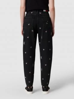 Tommy Jeans Ultra High Rise Jeans Im Mom Fit Mit Label-Patches - Schwarz -Tommy Jeans-shop 9964ge1k6t54ehplakpjii1o9l946h2m8h4k2ha39l0l0chh9l24khho998jaiai9d654cah8d5j2lie64o32or26ksj4c9p60s3ecpk71h3aohl60p6aoj36lj6cp1hchimae8