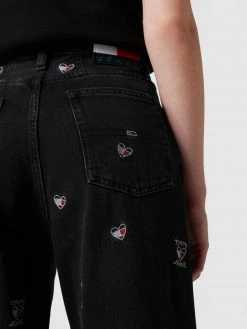 Tommy Jeans Ultra High Rise Jeans Im Mom Fit Mit Label-Patches - Schwarz -Tommy Jeans-shop acpj4l236pakaiqe8crj0gi18p23gghj9srlcdadap3jcial8sokch9kad63ce1kah442jhnaha54kak6oo30d36c5i3acpn71i68phkc5gj4o9p68r3apj1c4p3cdhocgp36o8