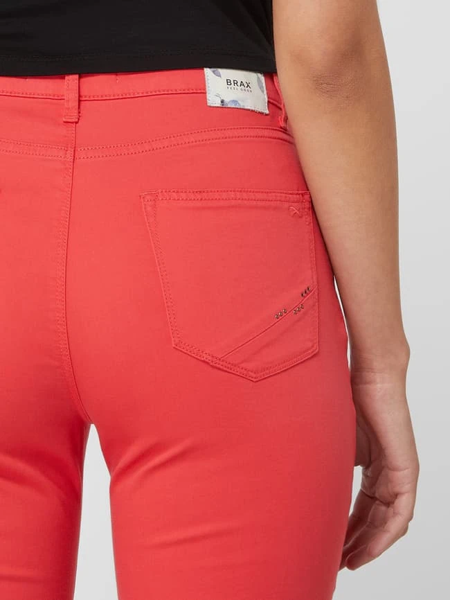 Brax Slim Fit Cropped Jeans Mit Stretch-Anteil Modell 'Mary' - Hellrot 5 Brax Slim Fit Cropped Jeans Mit Stretch-Anteil Modell 'Mary' - Hellrot – Bild 3